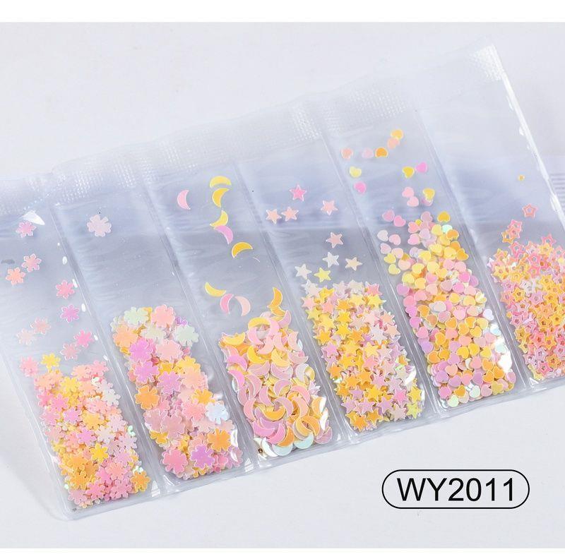 Nail Art Accessories Glitter Sequins Laser Diamond Love Heart Nail Patch - 24 Timmar Deals