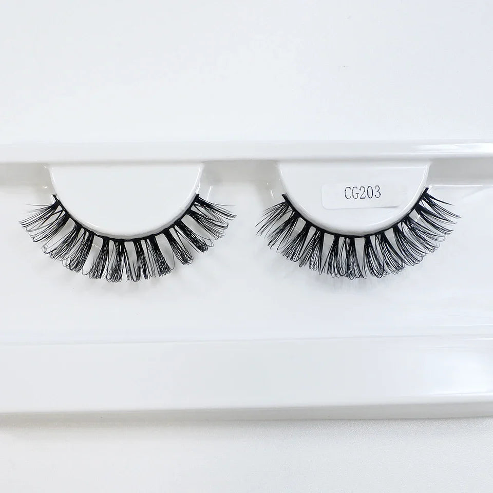 Classic Hybrid Volume Lashes Wispy D Curl Short Russian Strip Lashes Makeup False Eyelashes - 24 Timmar Deals