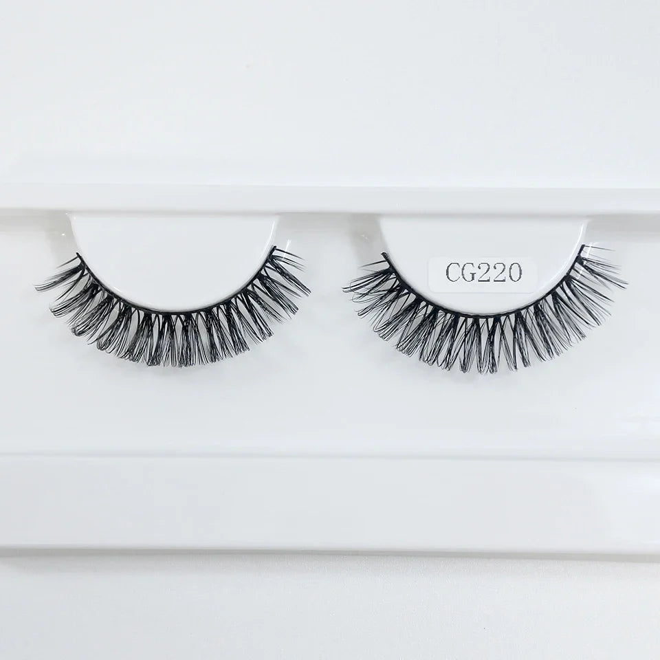 Classic Hybrid Volume Lashes Wispy D Curl Short Russian Strip Lashes Makeup False Eyelashes - 24 Timmar Deals