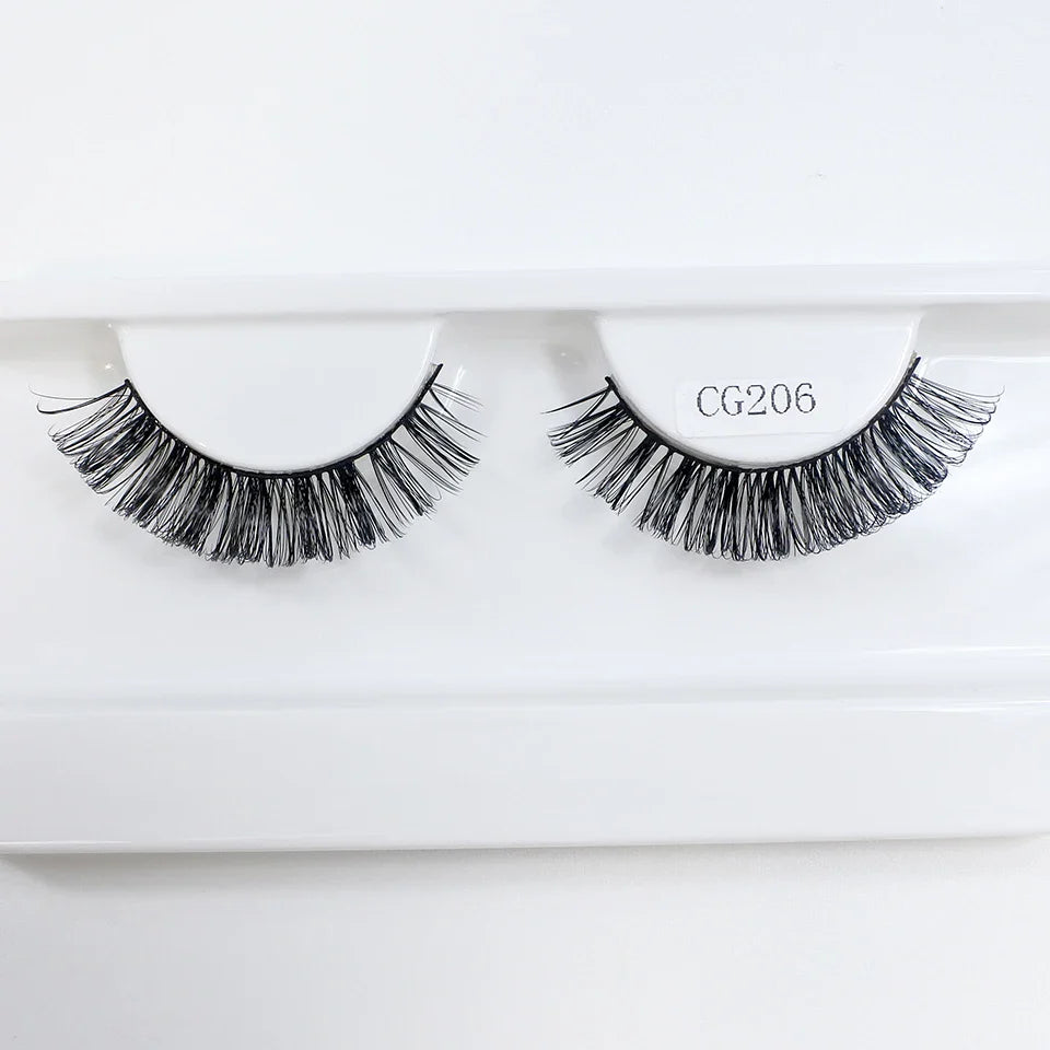 Classic Hybrid Volume Lashes Wispy D Curl Short Russian Strip Lashes Makeup False Eyelashes - 24 Timmar Deals