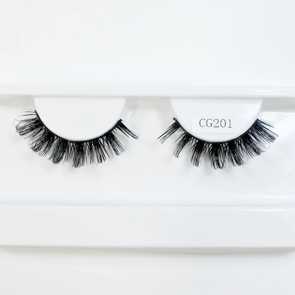 Classic Hybrid Volume Lashes Wispy D Curl Short Russian Strip Lashes Makeup False Eyelashes - 24 Timmar Deals